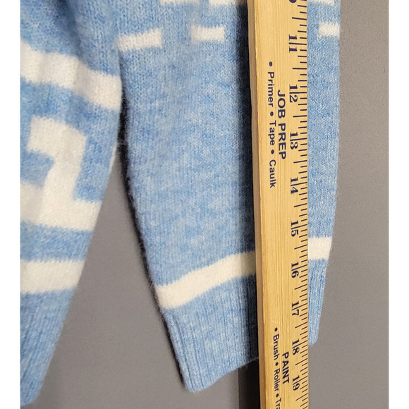 CeCe Sweater Womens Medium Blue White Turtleneck Aztec Knit Pullover Soft Cozy - Picture 8 of 12